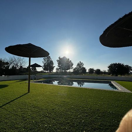 Na Quinta- Alojamento Rural Com Piscina De Agua Salgada Poceirao Exterior foto